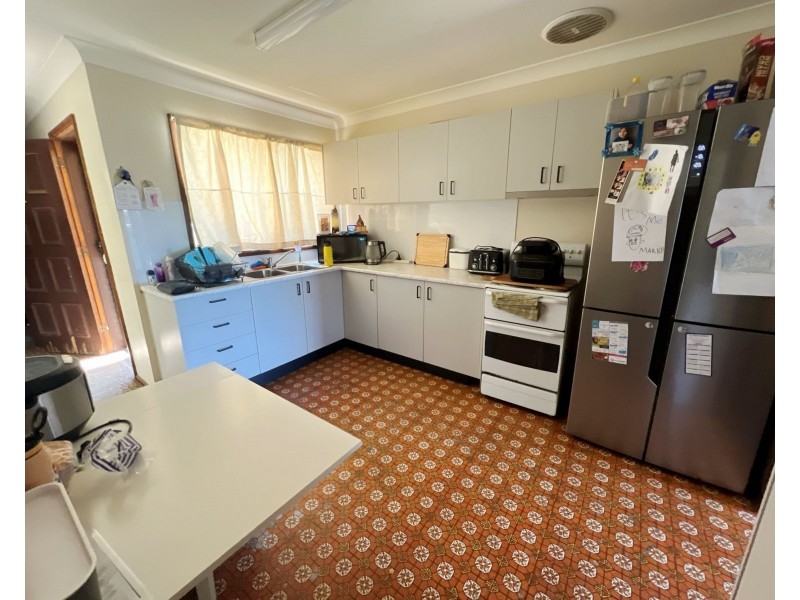 7a Springfield Way, Dubbo NSW 2830