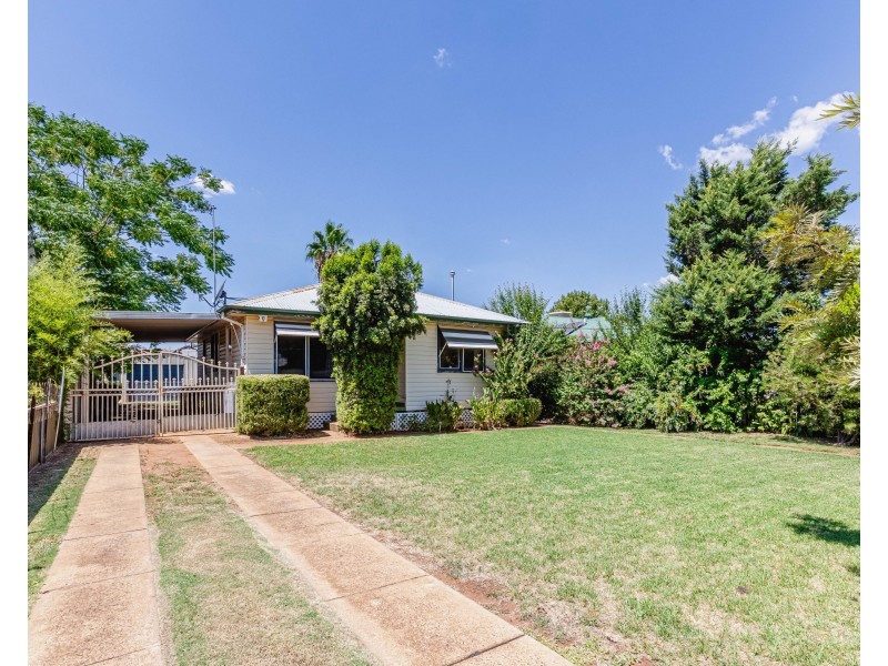 38 Leavers Street, Dubbo NSW 2830