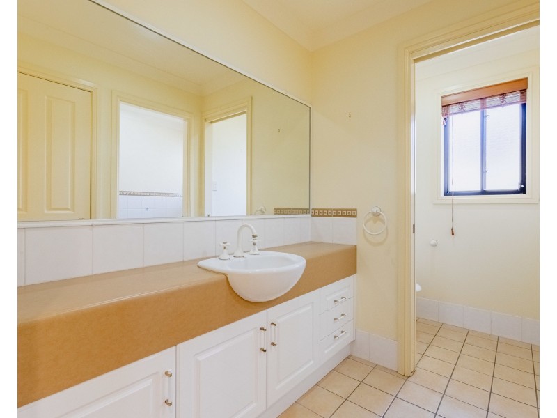 4 Turnberry Terrace, Dubbo NSW 2830