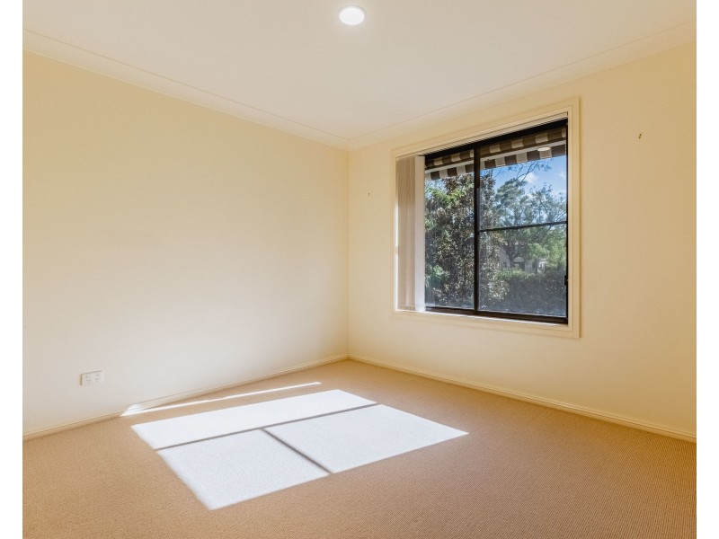4 Turnberry Terrace, Dubbo NSW 2830