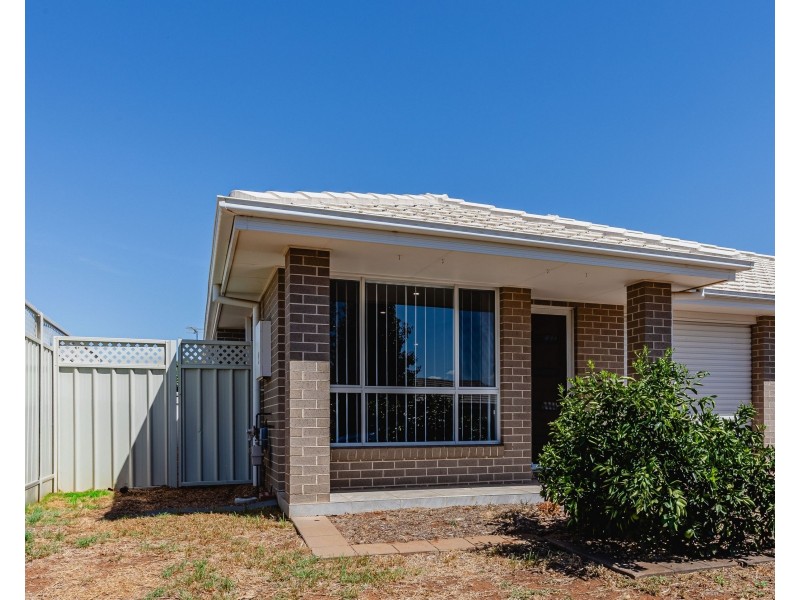 8A Apsley Crescent, Dubbo NSW 2830