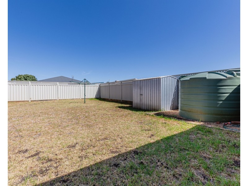 8A Apsley Crescent, Dubbo NSW 2830