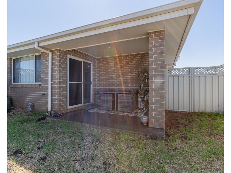 8A Apsley Crescent, Dubbo NSW 2830