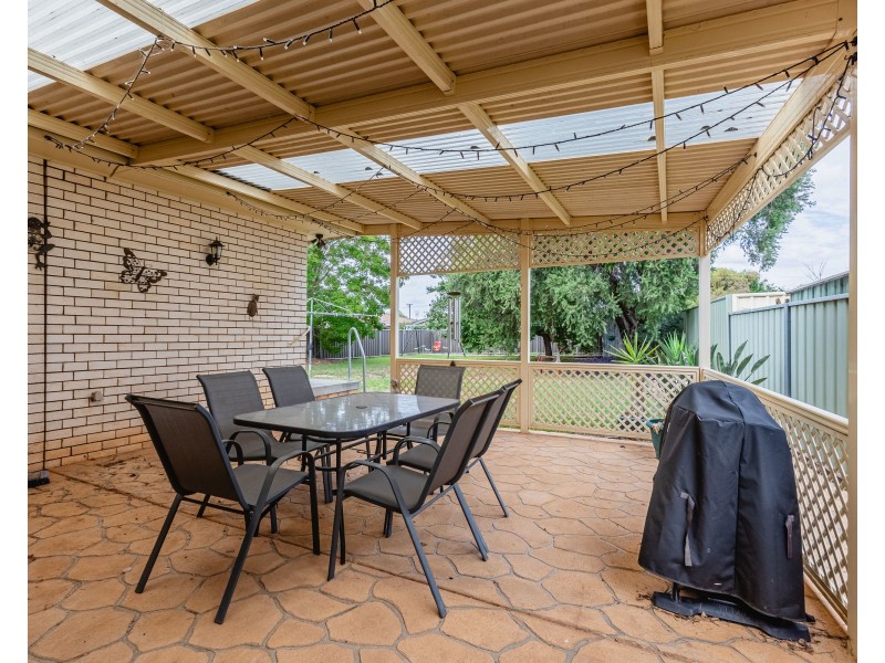 52 Howard Avenue, Dubbo NSW 2830