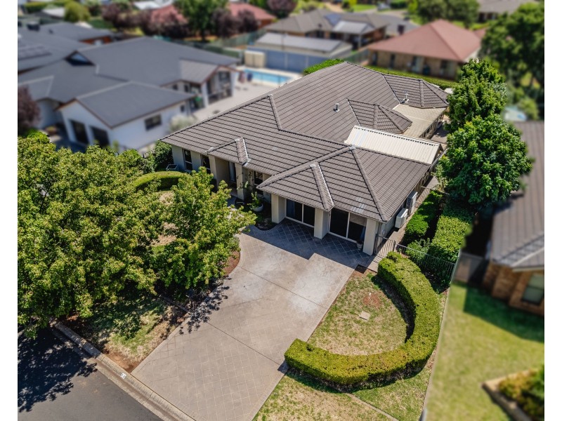 12 Lachlan Way, Dubbo NSW 2830