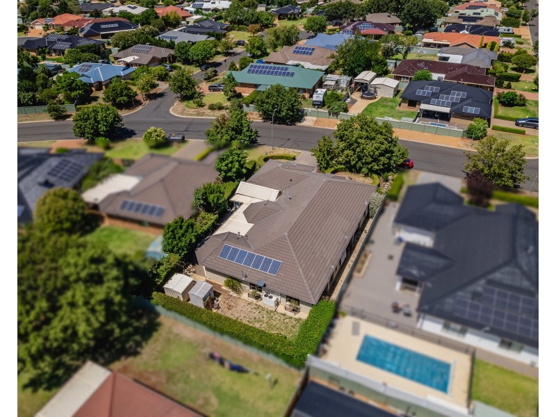 12 Lachlan Way, Dubbo NSW 2830