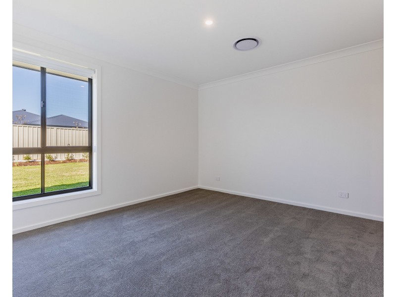 25B Tweed Place, Dubbo NSW 2830