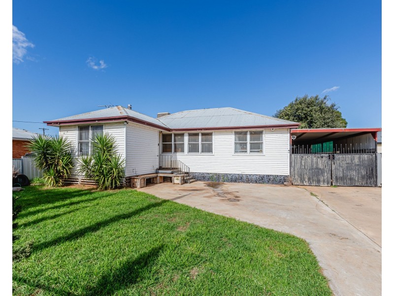 2 Wattle Street, Dubbo NSW 2830