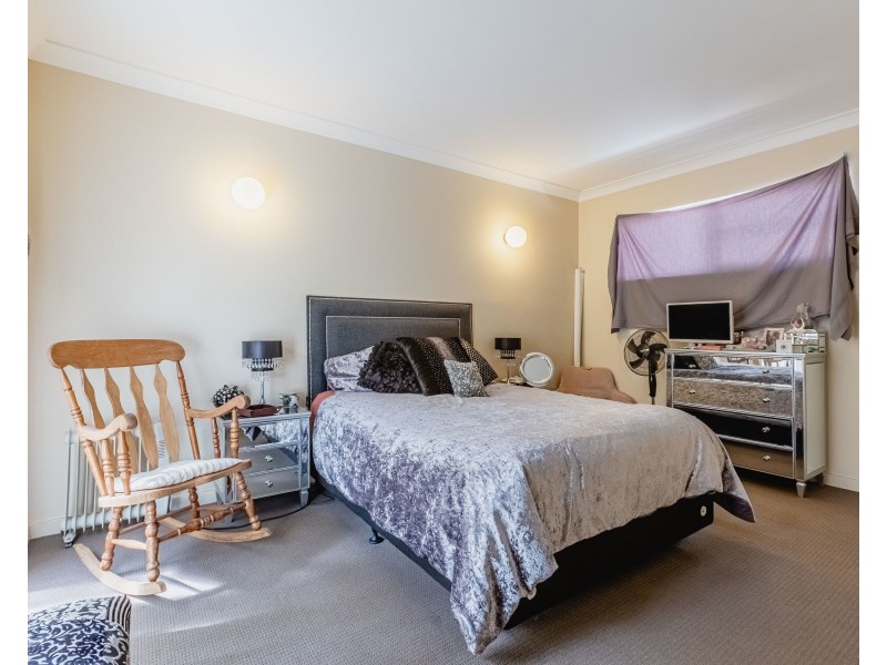 4 Hazelwood Drive, Dubbo NSW 2830