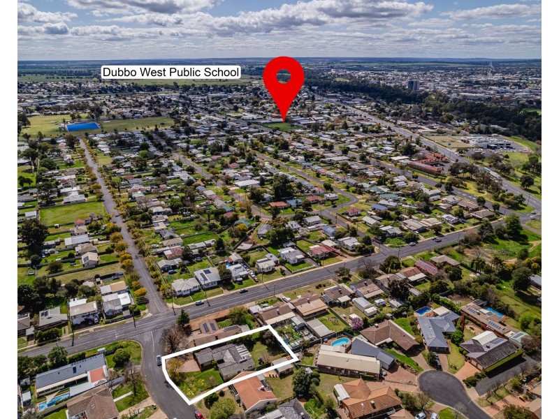 4 Hazelwood Drive, Dubbo NSW 2830