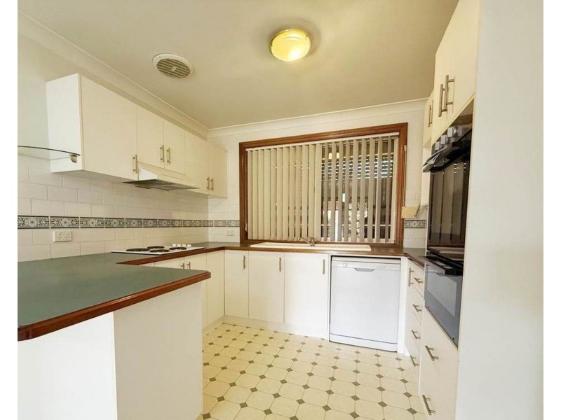 2 Paul McLean Place, Dubbo NSW 2830
