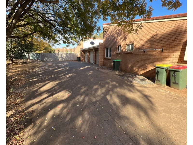 1/19 Bedford Avenue, Dubbo NSW 2830