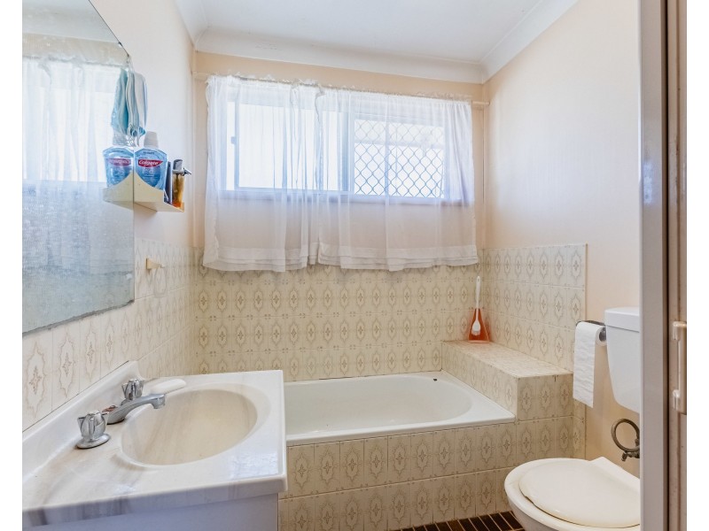 2/33 Springfield Way, Dubbo NSW 2830