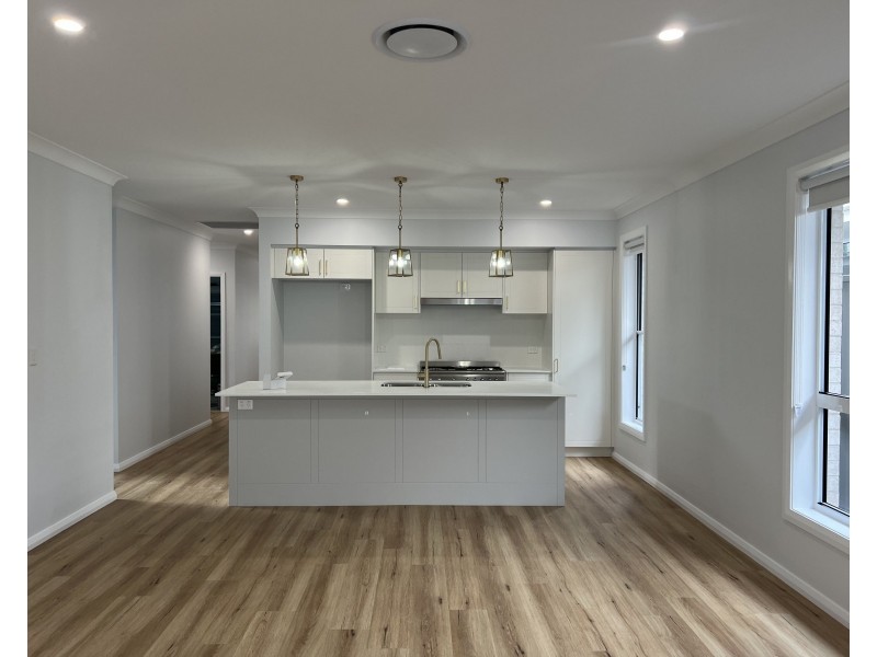 8 Shoreview Lane, Dubbo NSW 2830