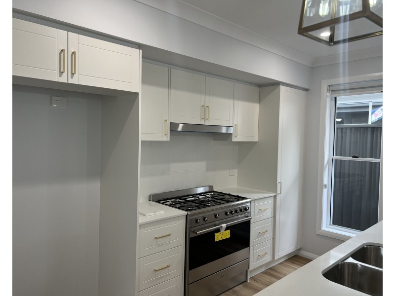 8 Shoreview Lane, Dubbo NSW 2830