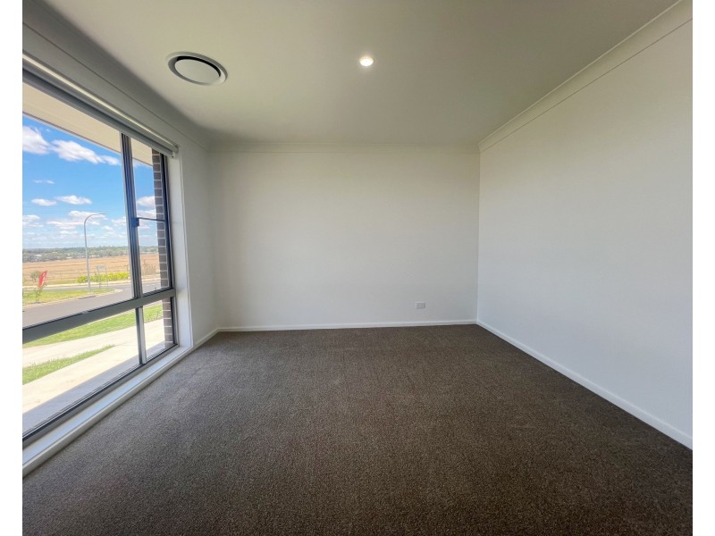 25 Chrisbrook Terrace, Dubbo NSW 2830