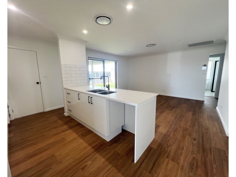 25 Chrisbrook Terrace, Dubbo NSW 2830