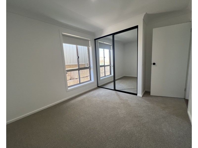 25 Chrisbrook Terrace, Dubbo NSW 2830
