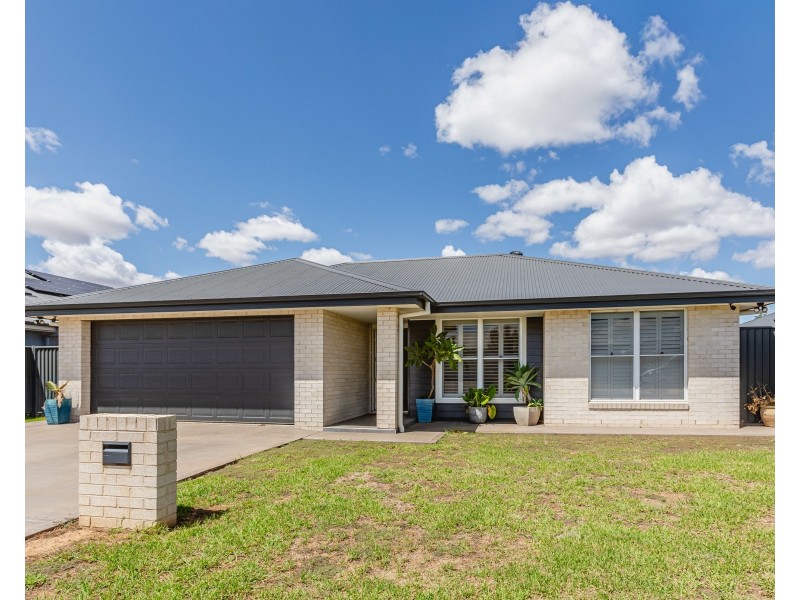 8 Marine Court, Dubbo NSW 2830