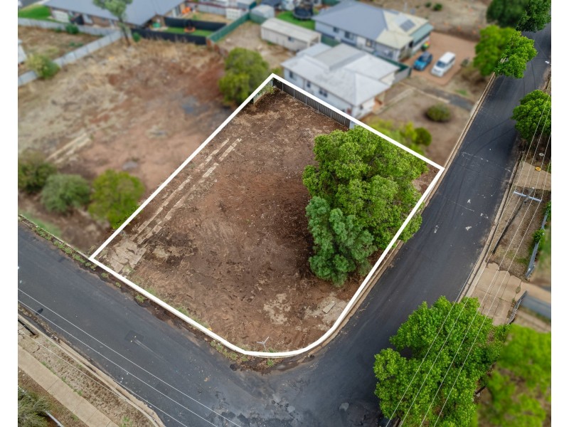12 Wattle Street, Dubbo NSW 2830