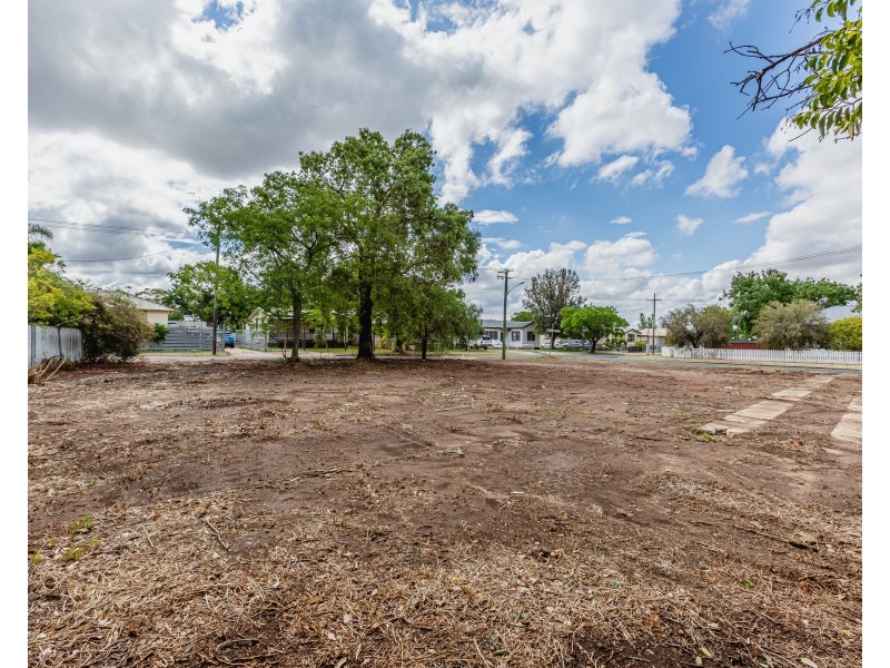 12 Wattle Street, Dubbo NSW 2830