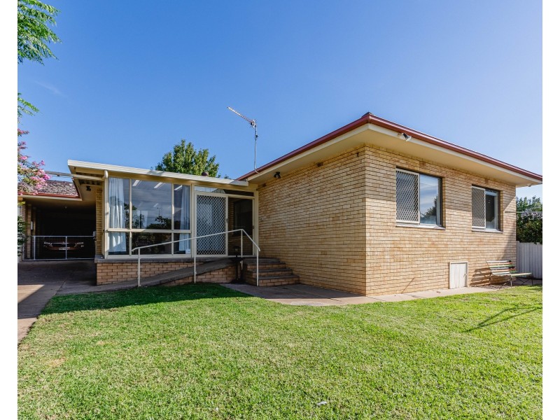 10 Belmore Place, Dubbo NSW 2830