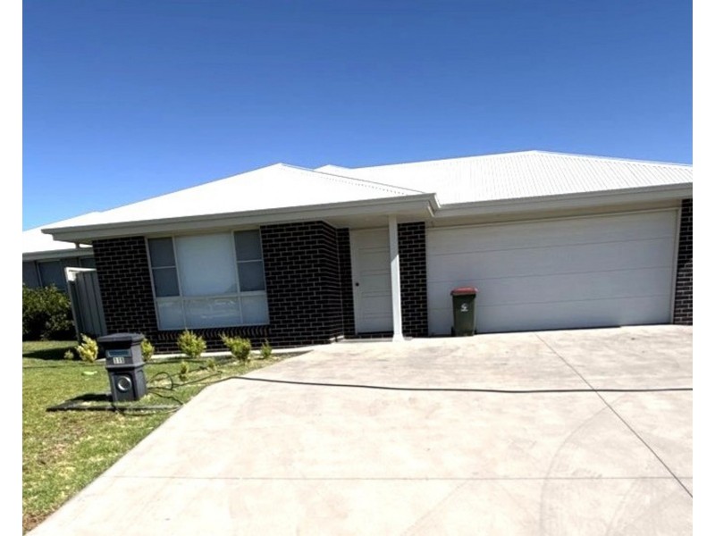 115 Champagne Drive, Dubbo NSW 2830