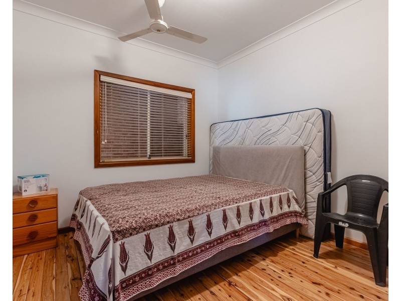 4 Light Place, Dubbo NSW 2830