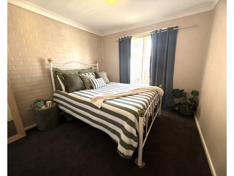 1/4 Forrest Crescent, Dubbo NSW 2830