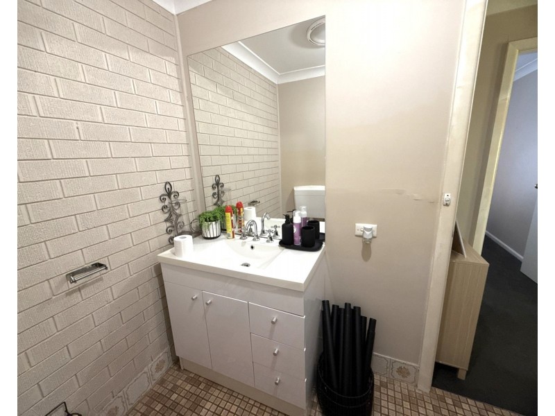 1/4 Forrest Crescent, Dubbo NSW 2830