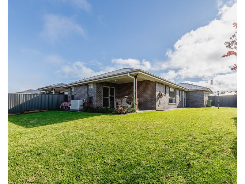 35 Bradford Circuit, Dubbo NSW 2830