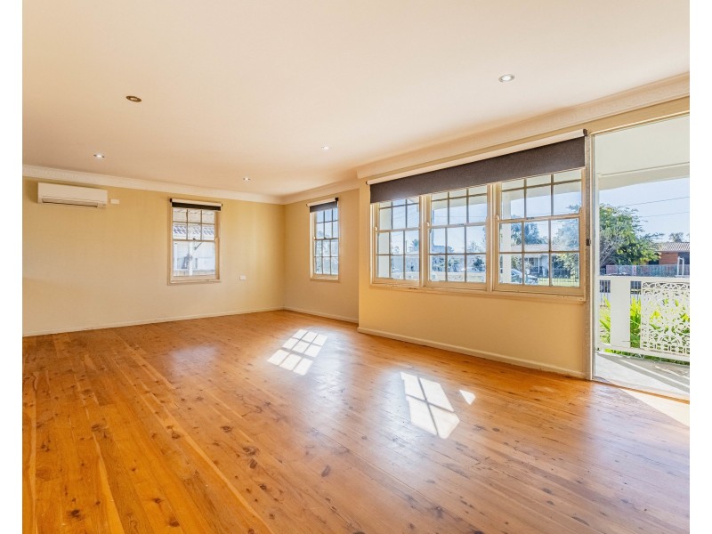 9 Houston Drive, Dubbo NSW 2830