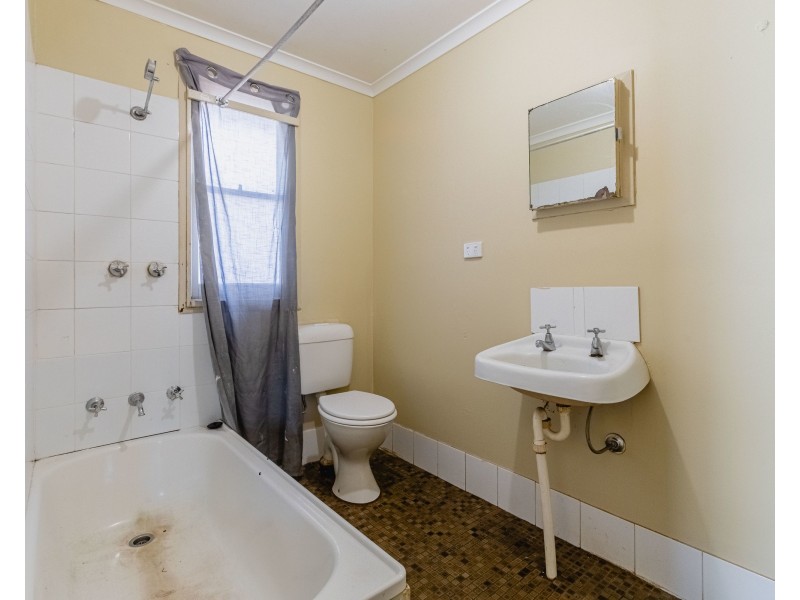 9 Houston Drive, Dubbo NSW 2830