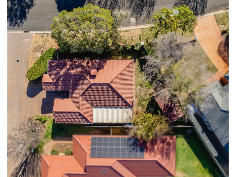 2 Carling Court, Dubbo NSW 2830