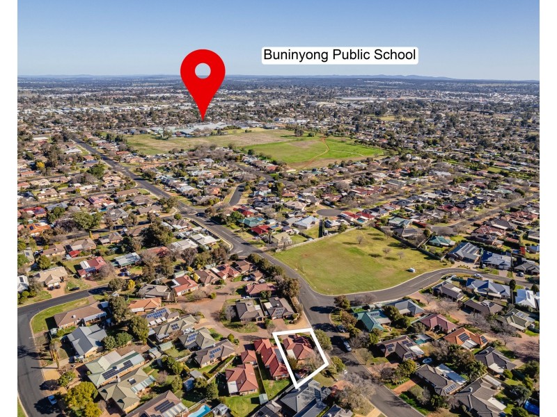 2 Carling Court, Dubbo NSW 2830