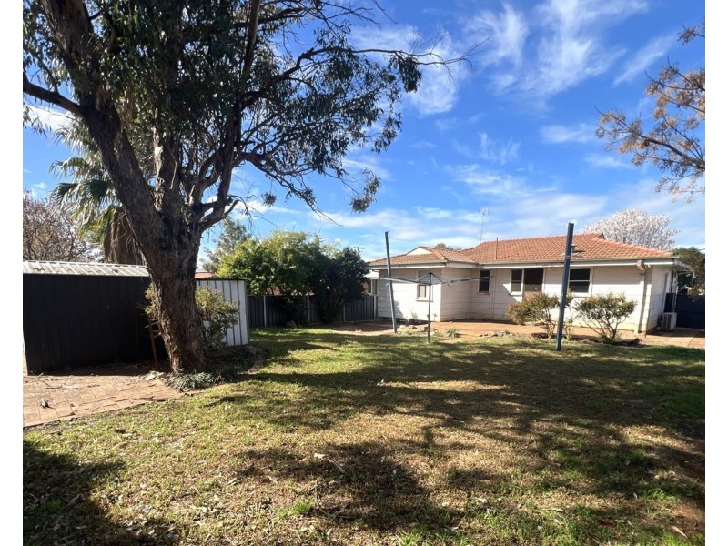 25 Columbia Drive, Dubbo NSW 2830