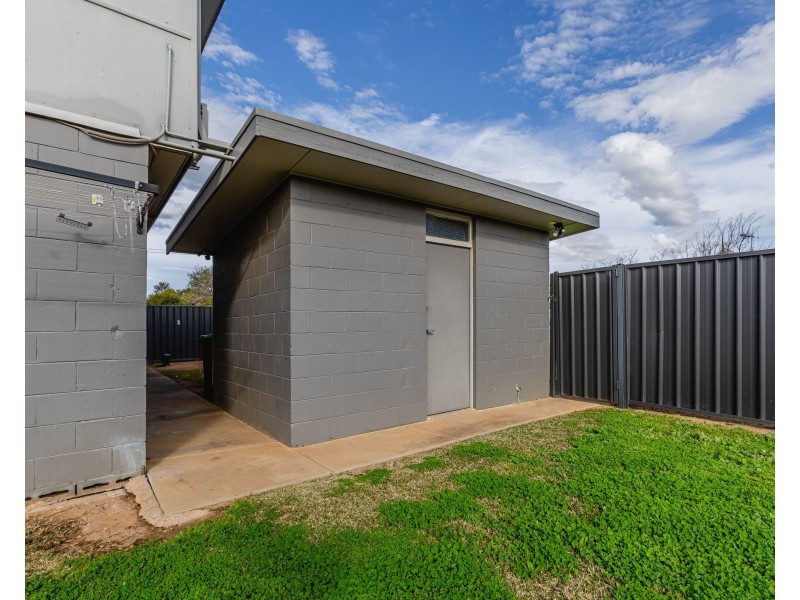 12 Mingelo Street, Narromine NSW 2821