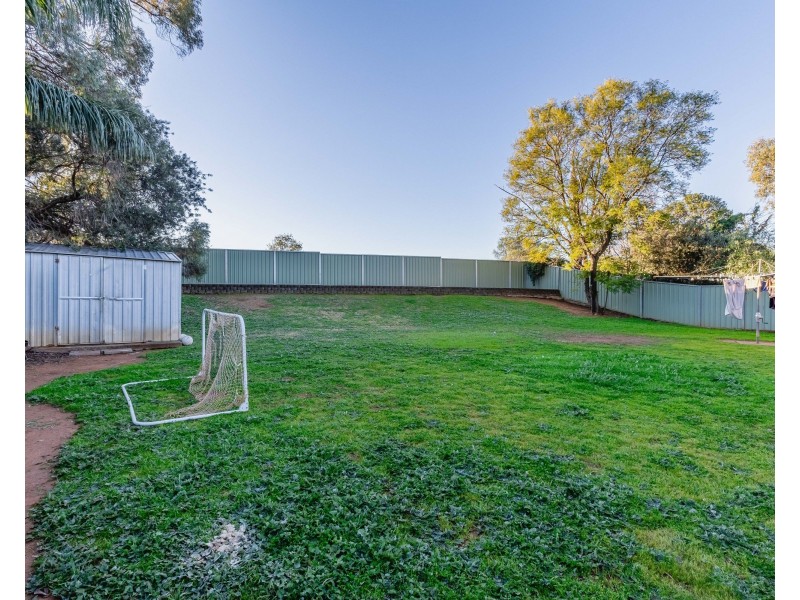 32 Springfield Way, Dubbo NSW 2830