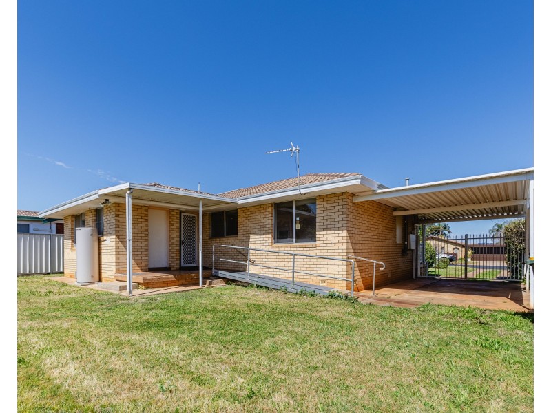 34 Sturt Circle, Dubbo NSW 2830