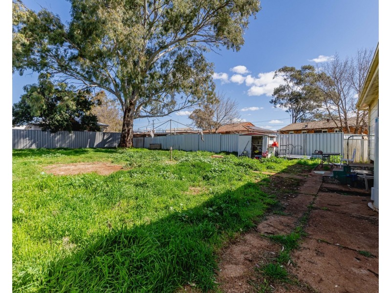 3 Armstrong Crescent, Dubbo NSW 2830