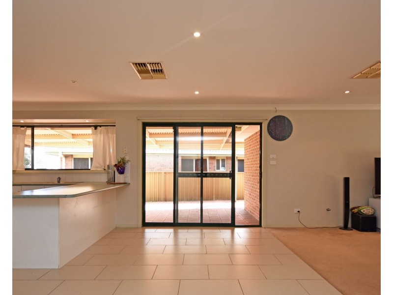 15 Websdale Drive, Dubbo NSW 2830