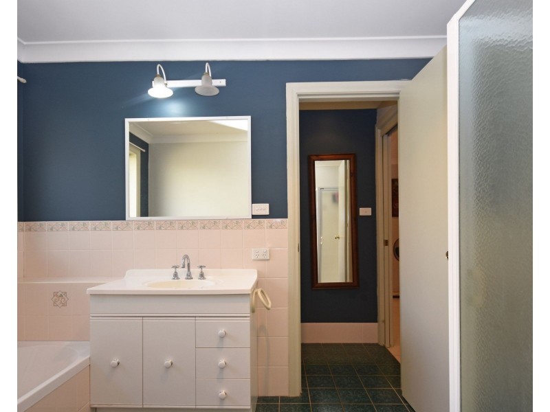 15 Websdale Drive, Dubbo NSW 2830