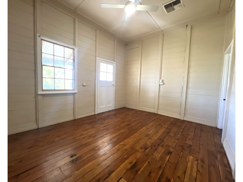 49 Macleay Street, Dubbo NSW 2830