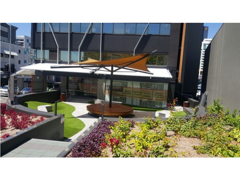 02- 490 Upper Edward Street, Spring Hill QLD 4000