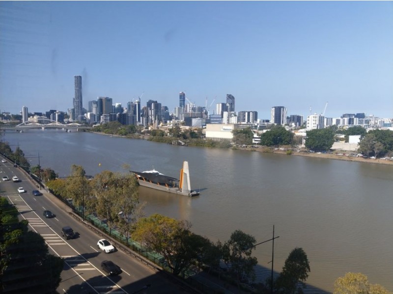 Suite 4 303 Coronation Drive, Milton QLD 4064