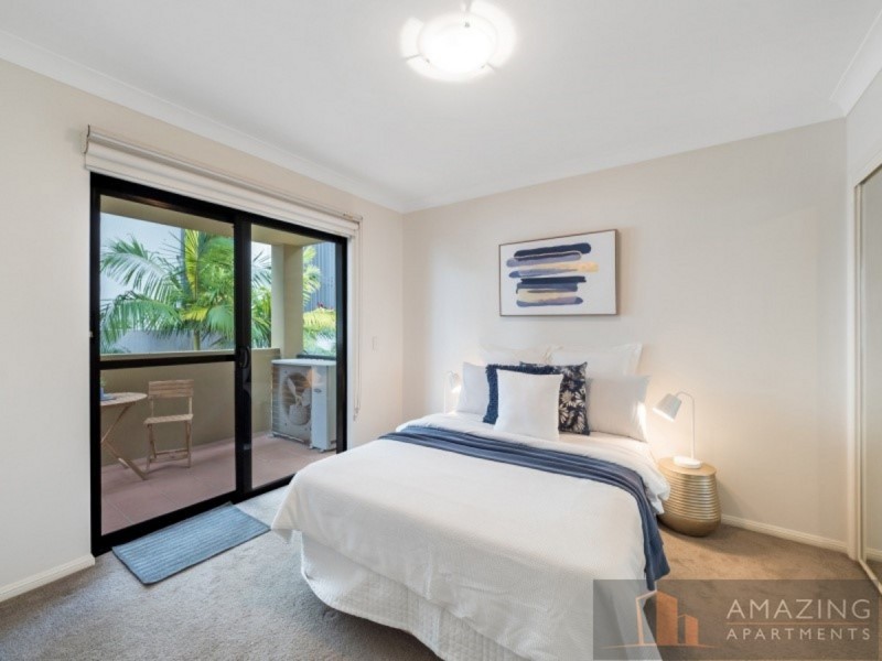 12/64 Lambert Street, Kangaroo Point QLD 4169