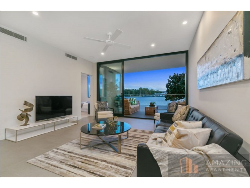 9104/50 Parkside Circuit, Hamilton QLD 4007