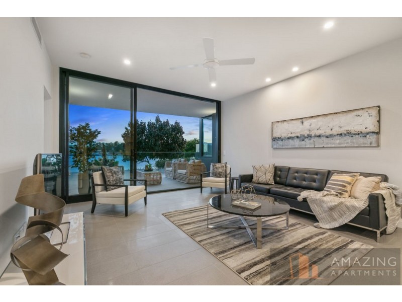 9104/50 Parkside Circuit, Hamilton QLD 4007