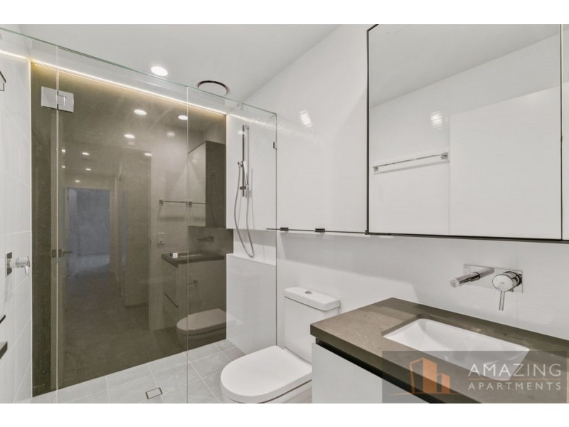 9104/50 Parkside Circuit, Hamilton QLD 4007