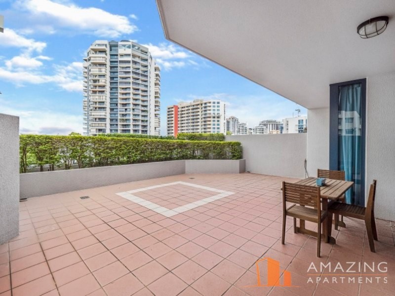 45 Deakin Street, Kangaroo Point QLD 4169